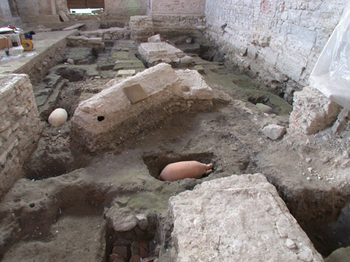 Ricerche archeologiche all'interno della Chiesa di S. Maria
